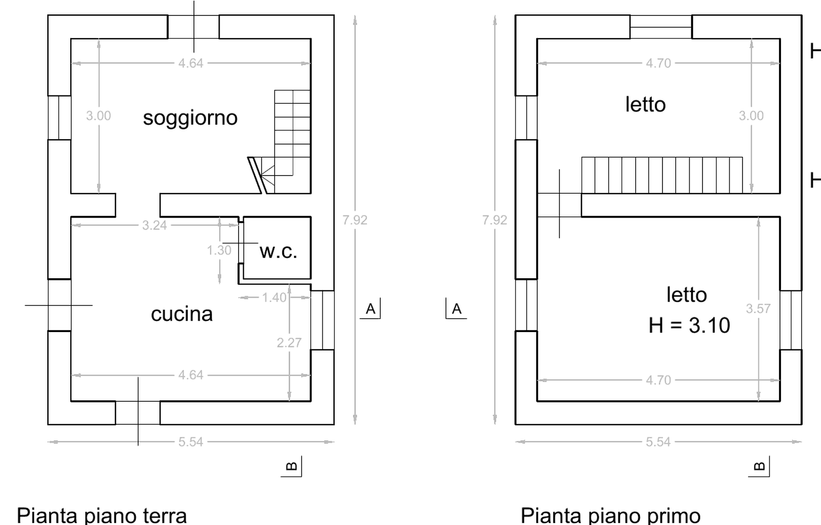 Stato attuale, piante: soggiorno, cucina e bagno al piano terra, due camere al piano primo