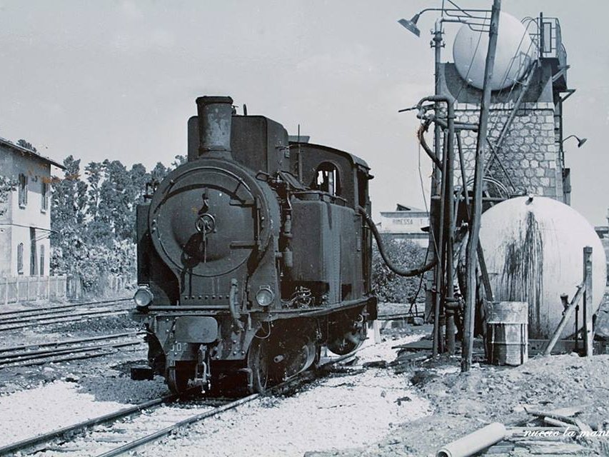 Locomotiva a vapore sulla linea Palermo-Corleone